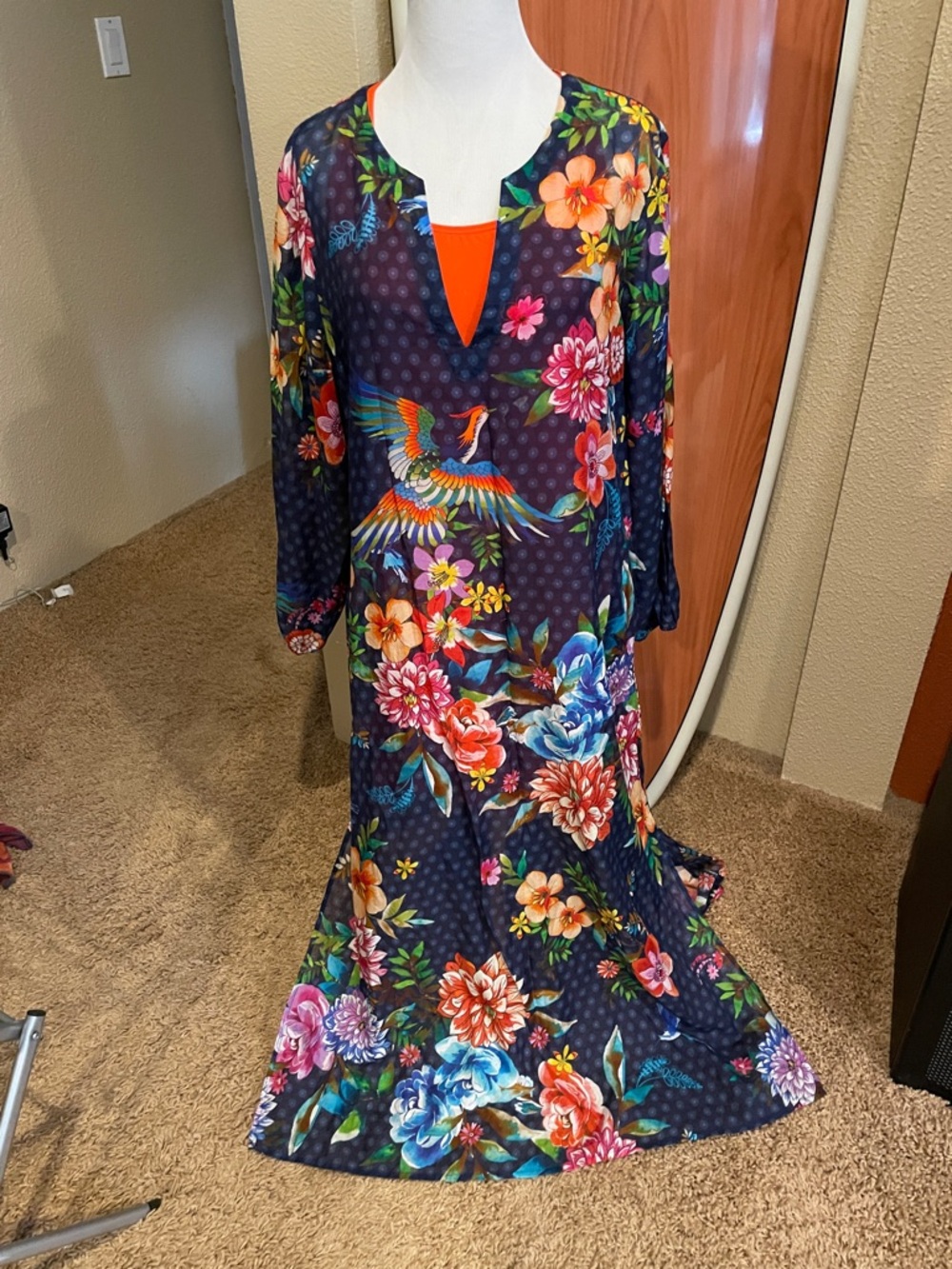 Floral Print swimsuit cover-up with V-Notch - Navy Multicolor
